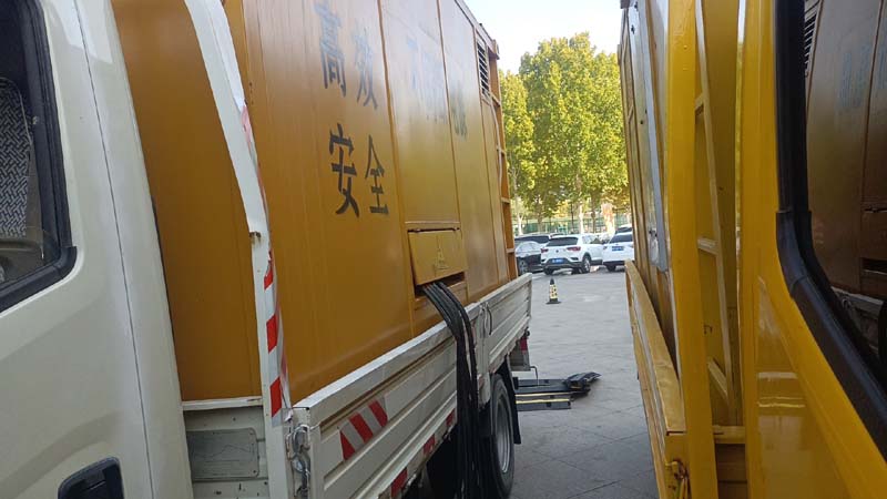 岑溪如何判断柴油发电机组和UPS电源的切换时间是否符合要求？